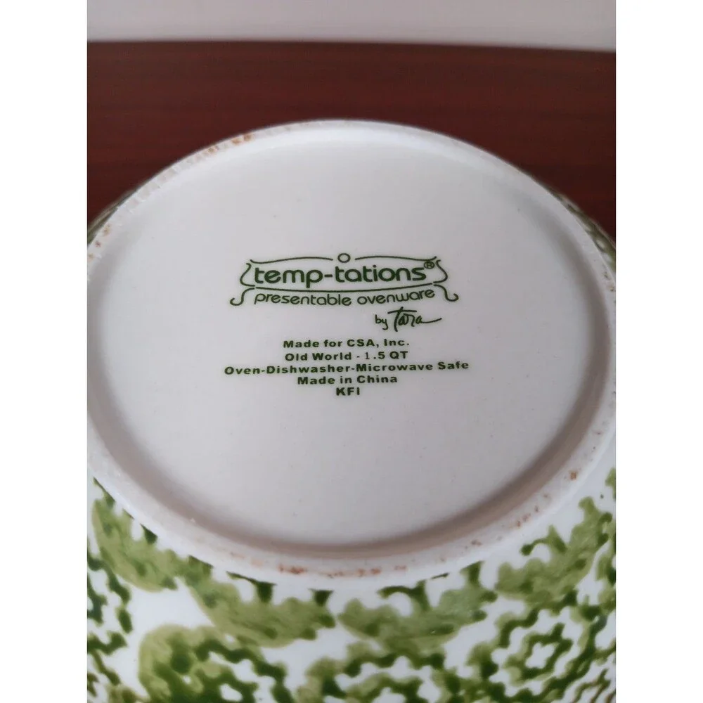 TEMP-TATIONS 1.5 Quart 2-Handled Round Bowl With Lid OLD WORLD Green EUC